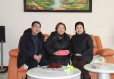 節前送溫暖！江津區婦幼保健院走訪慰問離退休老同志