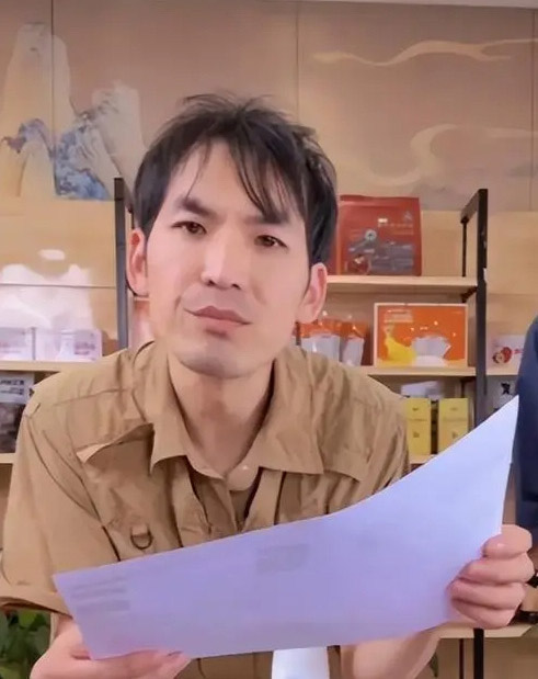 網紅&ldquo;鐵頭懲惡揚善&rdquo;遭全網封禁，曾在直播間里自曝涉黃經歷