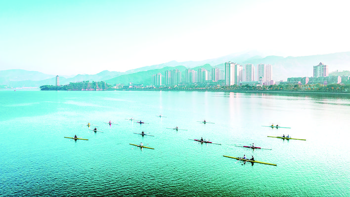 漢豐湖槳板運動。開州區融媒體中心供圖