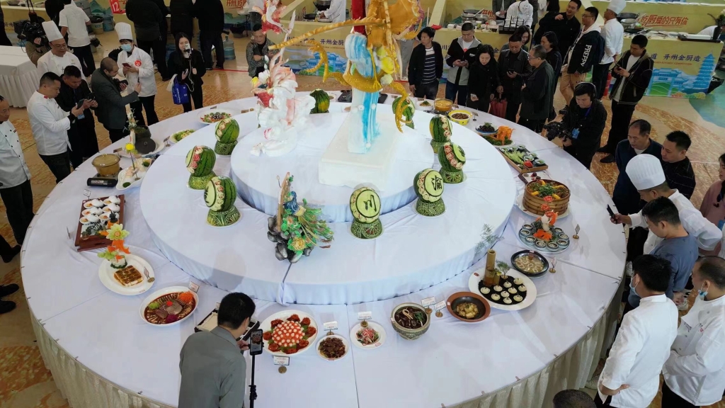 豐富的菜品集中展示。開州區委宣傳部供圖 華龍網發