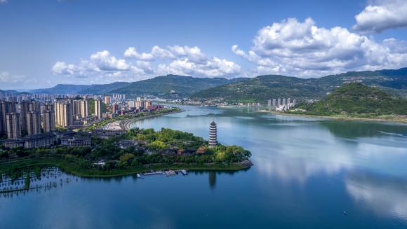 湖在城中。開州區融媒體中心供圖 華龍網發